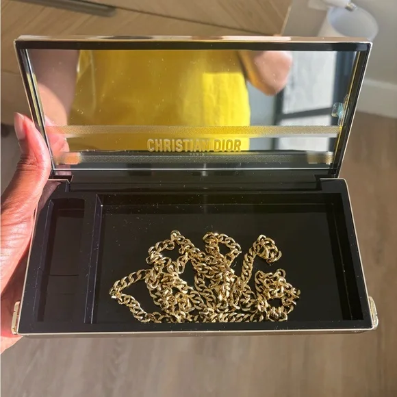 Christian Dior limited edition gold clutch gift with chain. Never used. NWOT - Picture 8 of 8